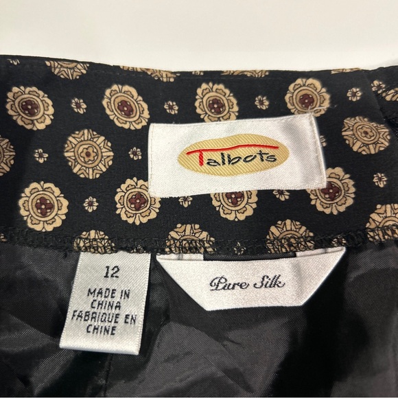 Talbots Silk Skirt Women’s 12 Black Gold Print Career Casual Invisible Zip - Picture 11 of 11